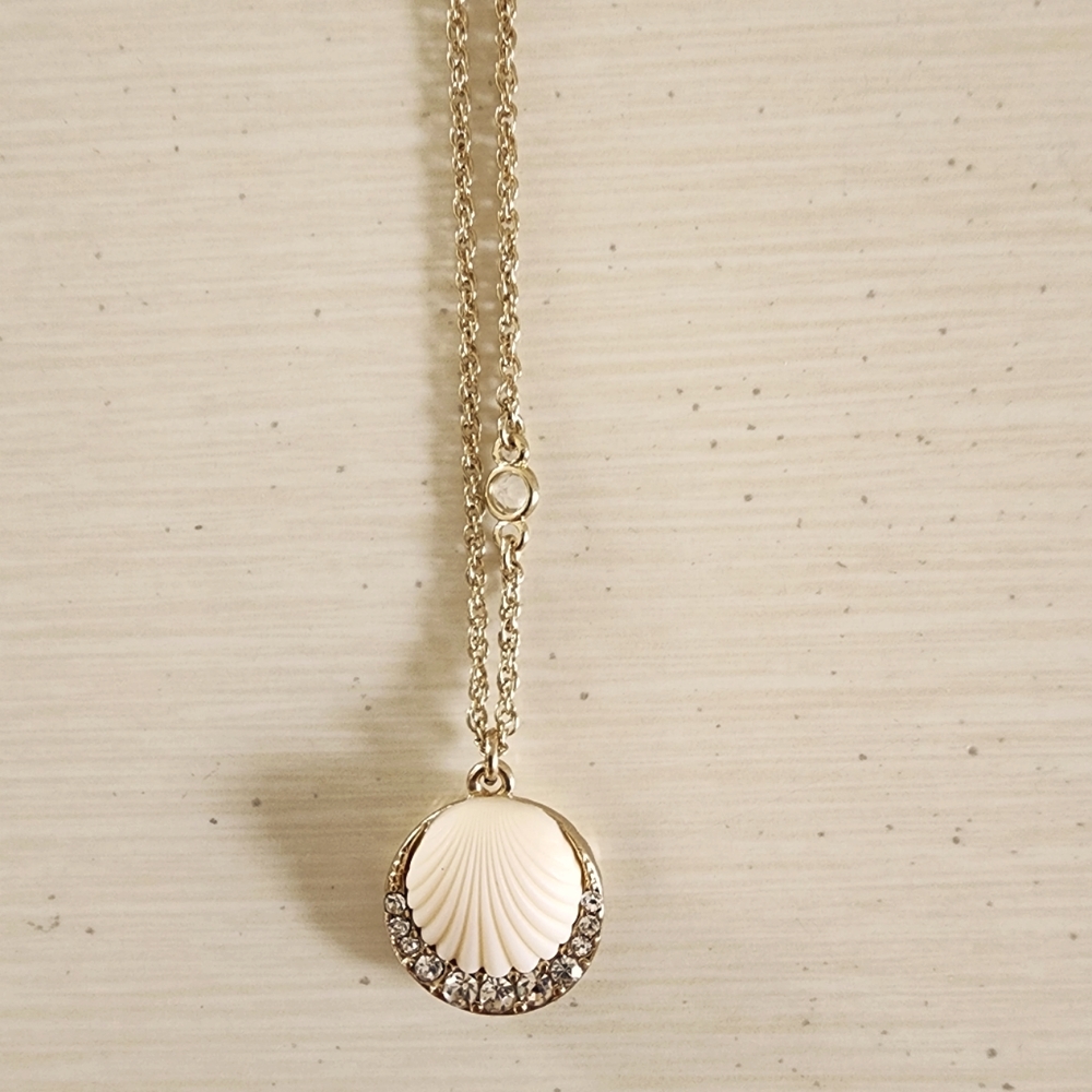 Banana Republic Shell Pendant Gold Toned Necklace